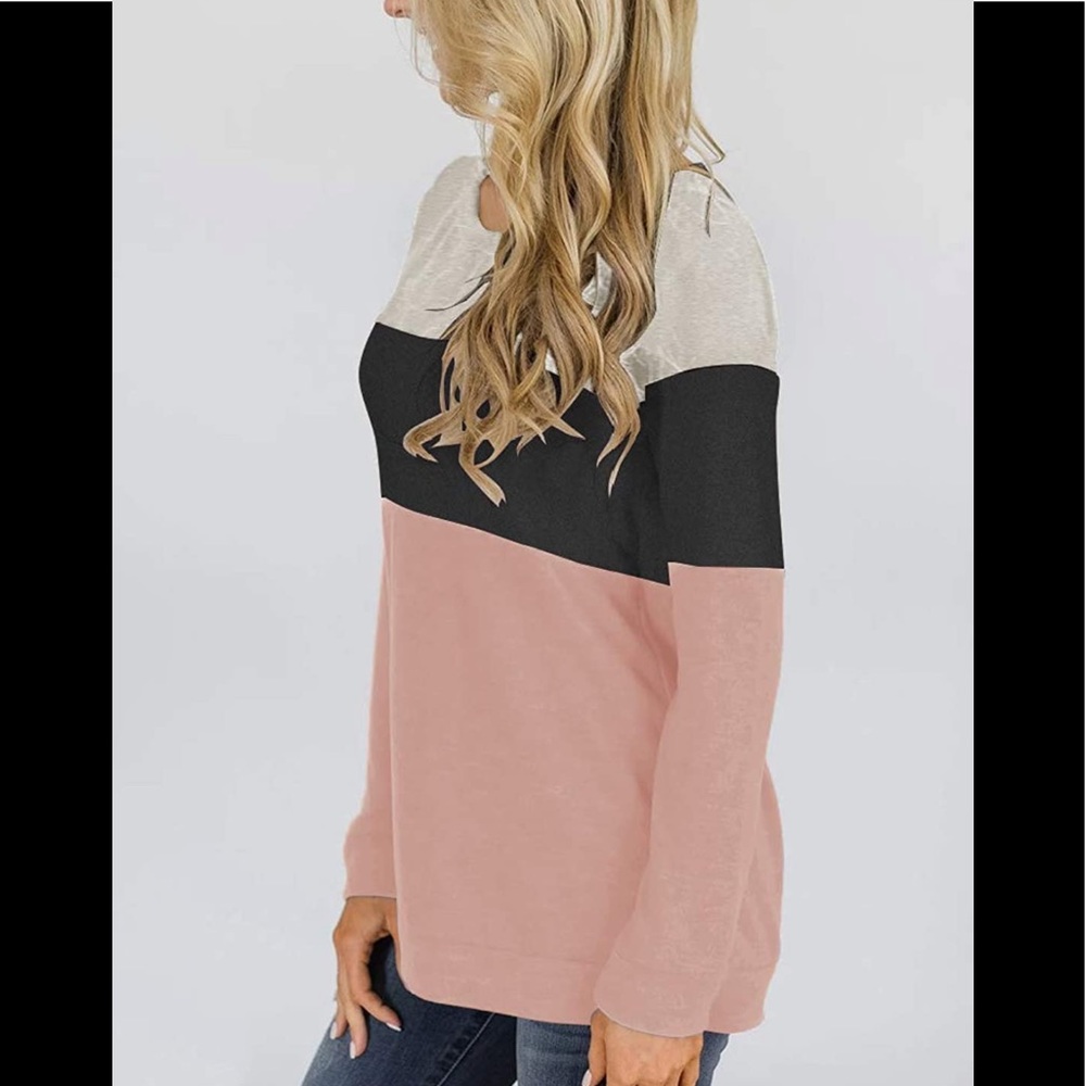 🆕 Beautiful Long sleeve Color block Top - Picture 2 of 6